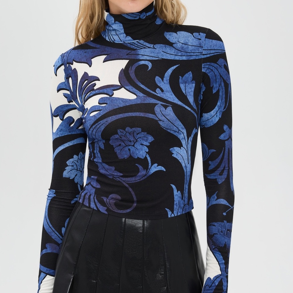 Alice + Olivia Delaina Turtleneck Crop Top
